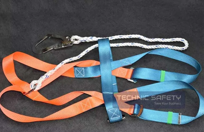 Paraşüt Tipi Emniyet Kemeri - Yüksekte Çalışma Eğitimi COM TR